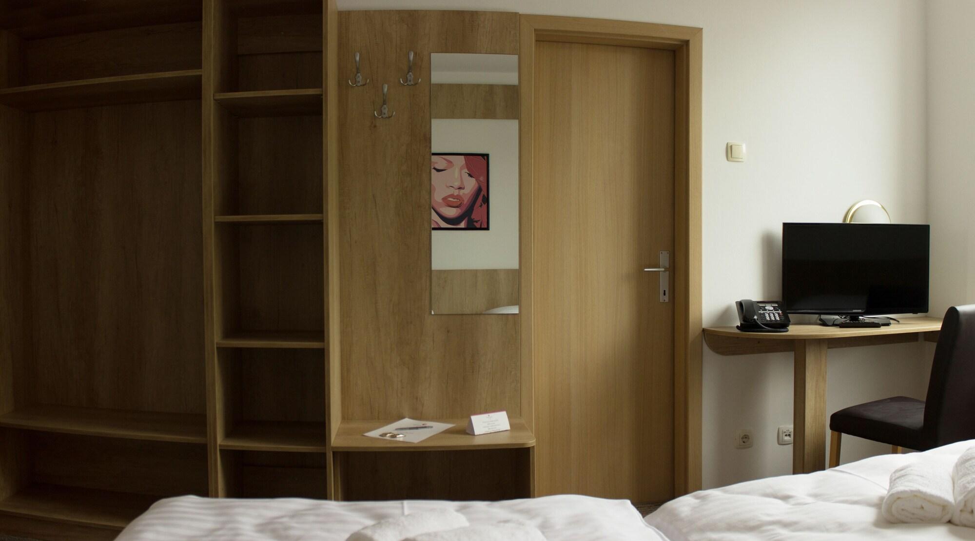 Hotel Celeia Целе Экстерьер фото