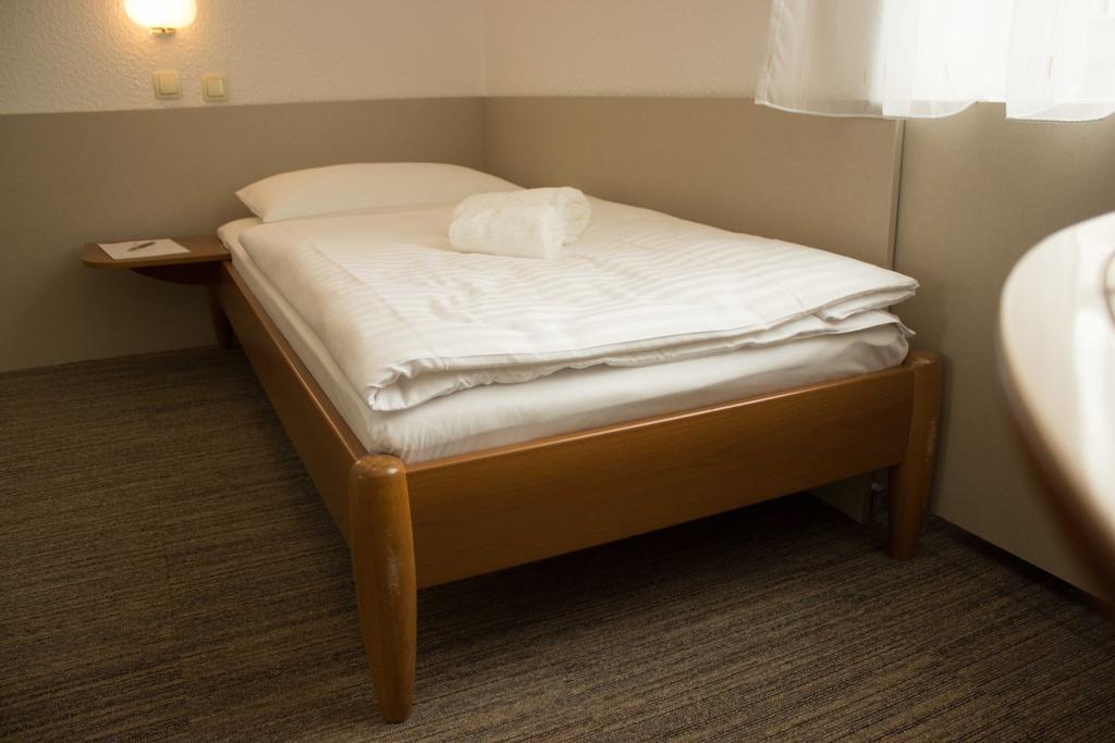 Hotel Celeia Целе Номер фото
