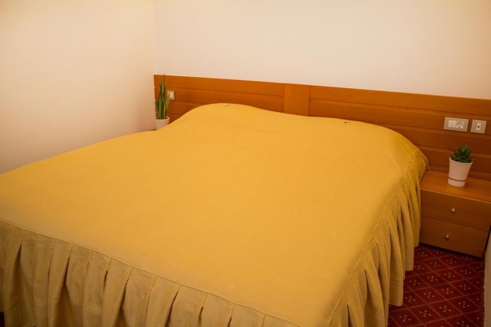 Hotel Celeia Целе Экстерьер фото
