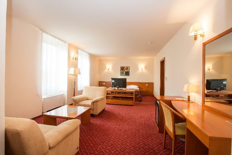 Hotel Celeia Целе Экстерьер фото